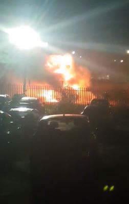 Elicopterul cuprins de flăcări prăbușit într-un parc din apropierea stadioului King Power