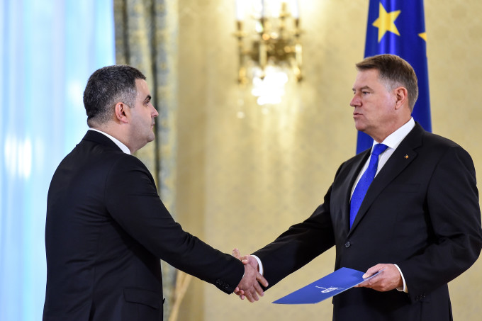 Ministerul Apărării Naționale (MApN) a luat decizia să atace decizia prin care Klaus Iohannis a prelungit mandatul șefului Armatei Române. Potrivit unor surse din MApN