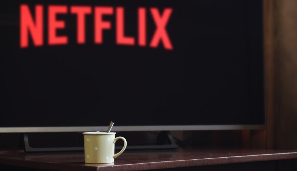 Netflix crește prețul abonamentelor pentru a vedea filme online! Anunțul făcut astăzi 