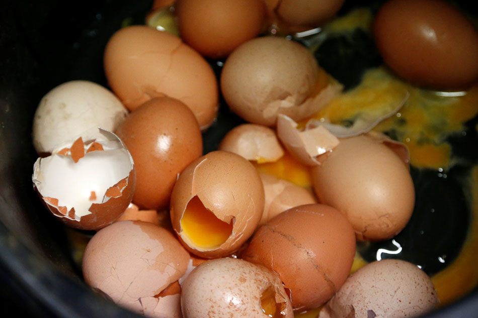 Alertă națională: sute de mii de ouă contaminate cu Fipronil, pe mesele românilor