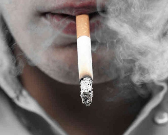 Lovitură în plin pentru fumători. Taxa pe tutun va crește din nou