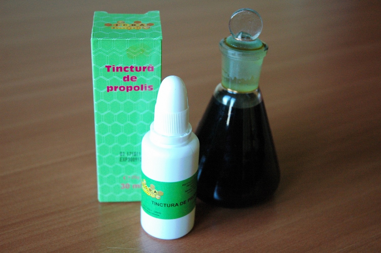 Tinctura de propolis este foarte indicată în tratarea arsurilor și a altor afecțiuni ale pielii, până la cancerele de piele