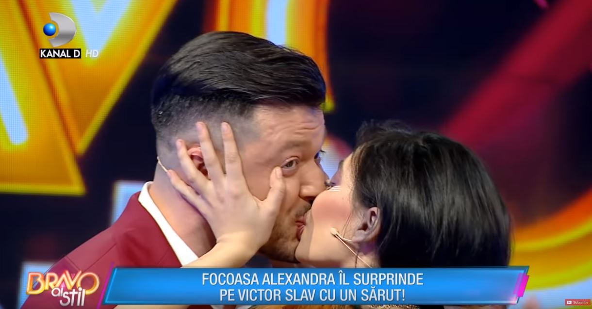 Momente incendiare la Bravo, ai stil! Victor Slav, sărutat de o concurentă! Cum a reacționat. FOTO