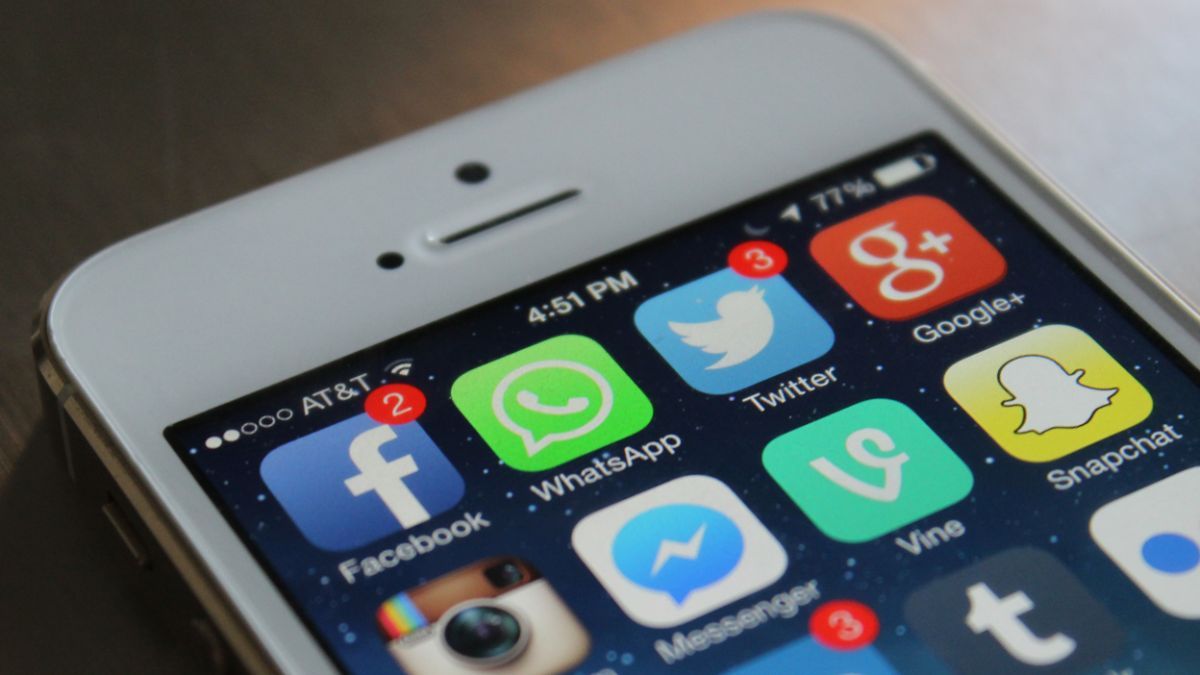 WhatsApp șterge două milioane de conturi în luna februarie! Care e motivul
