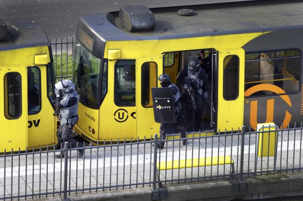 Autoritățile au blocat circulația tramvaielor, pentru a efectua verificări
