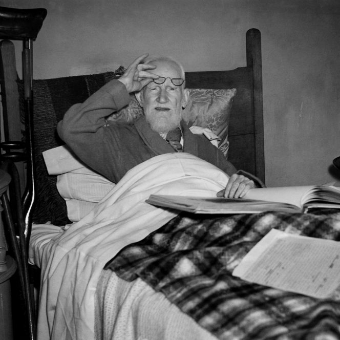Bernard Shaw in patul sau