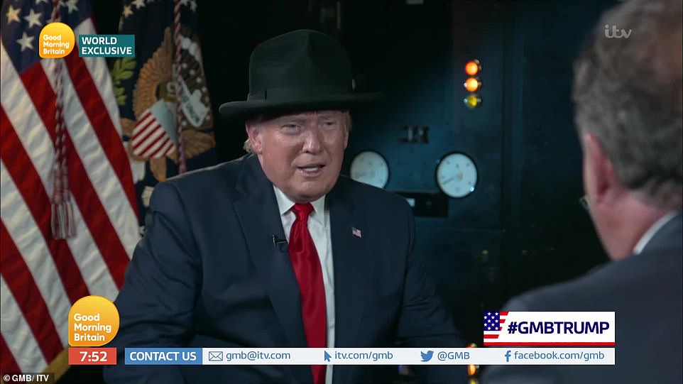 Donald Trump a purtat o pălărie în emisiunea lui Morgan, iar lumea l-a comparat cu Winston Churchill