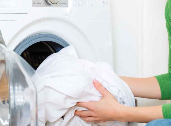 Cum să-ți speli hainele cu bicarbonat de sodiu. Sursa foto: click.ro
