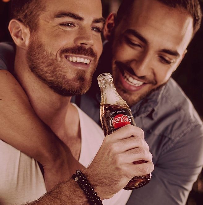 Coca-Cola a primit amendă în Ungaria pentru reclamele pro-LGBT 