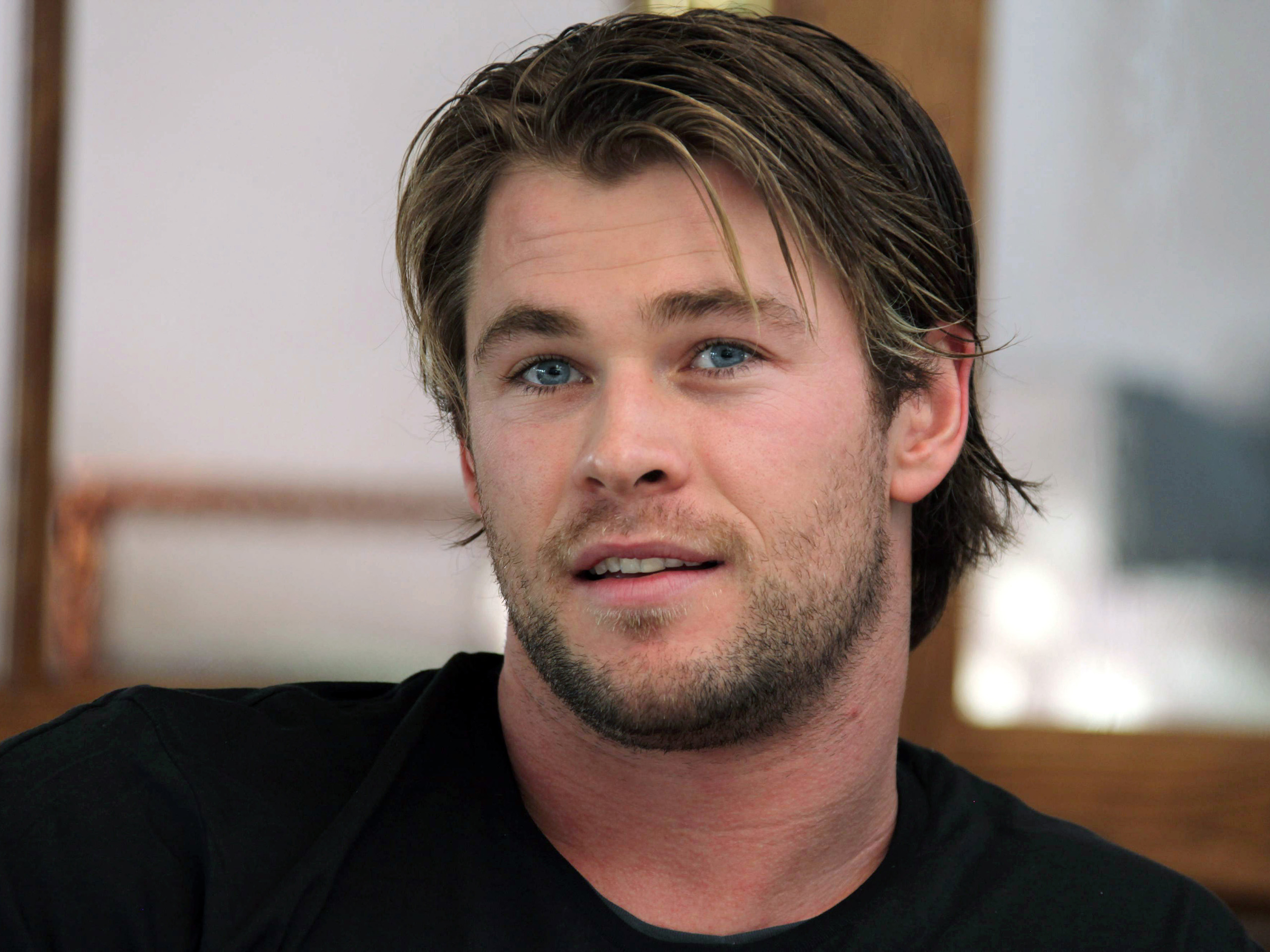 Chris Hemsworth Promotes 'Thor' - Los Angeles